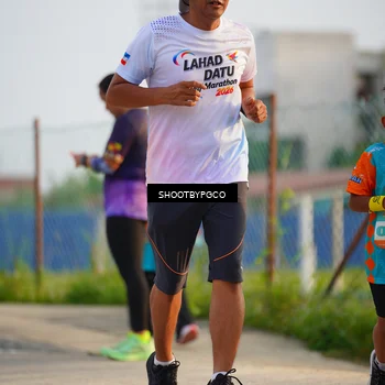 Runner Photo 8318099