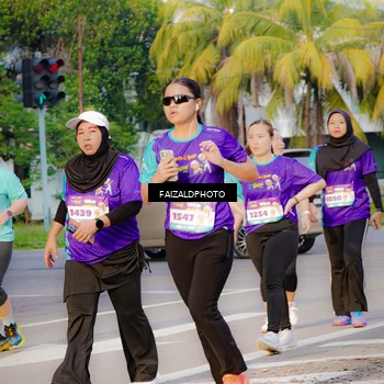 Runner Photo 8318100