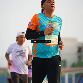 Runner Photo 8318113