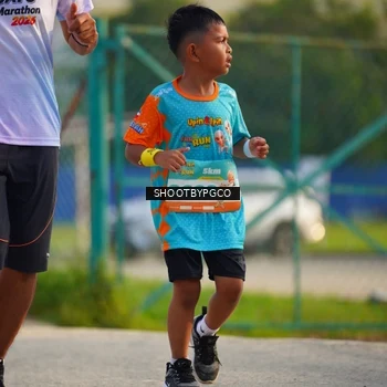 Runner Photo 8318120