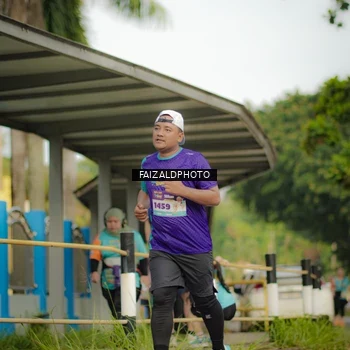 Runner Photo 8318129
