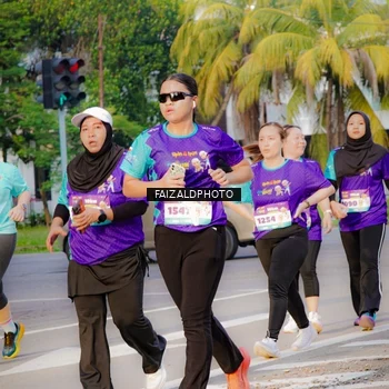 Runner Photo 8318131