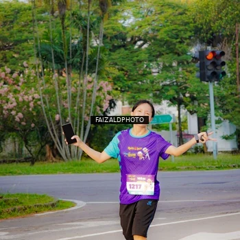 Runner Photo 8318174