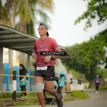 Runner Photo 8318180