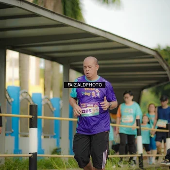 Runner Photo 8318189