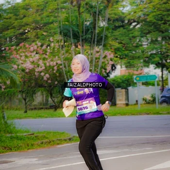 Runner Photo 8318195