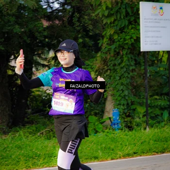 Runner Photo 8318205