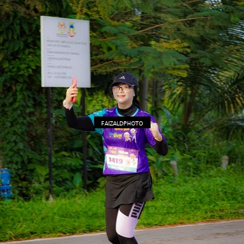 Runner Photo 8318213