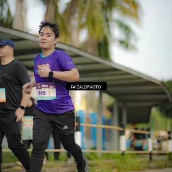 Runner Photo 8318248