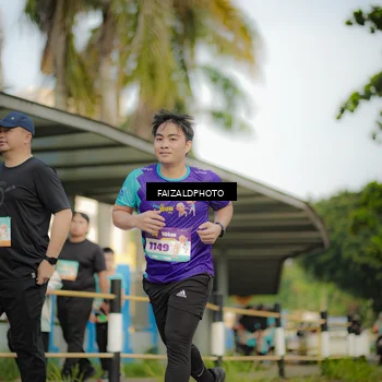 Runner Photo 8318249