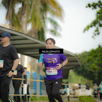 Runner Photo 8318251