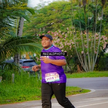 Runner Photo 8318308