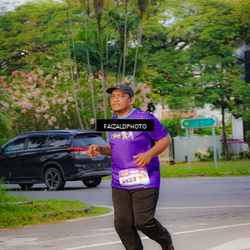 Runner Photo 8318317