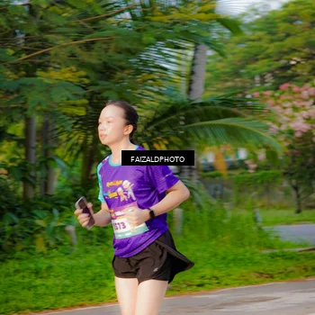 Runner Photo 8318342