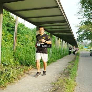Runner Photo 8318382