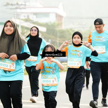 Runner Photo 8318384