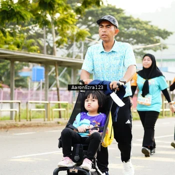 Runner Photo 8318397
