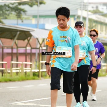 Runner Photo 8318421