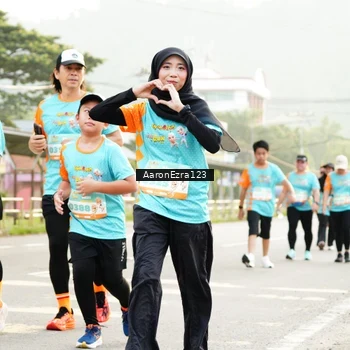 Runner Photo 8318422