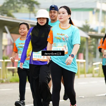 Runner Photo 8318432