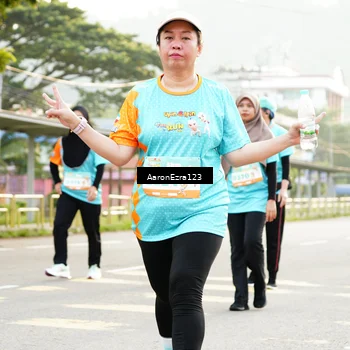 Runner Photo 8318439
