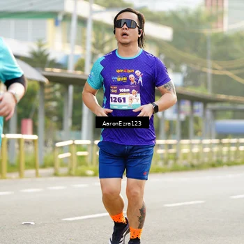 Runner Photo 8318449