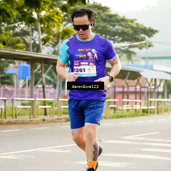 Runner Photo 8318455