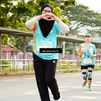 Runner Photo 8318471
