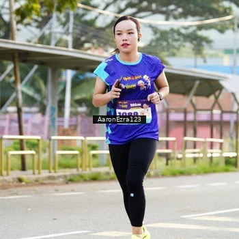 Runner Photo 8318474