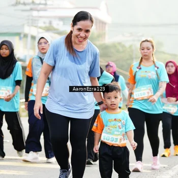 Runner Photo 8318494