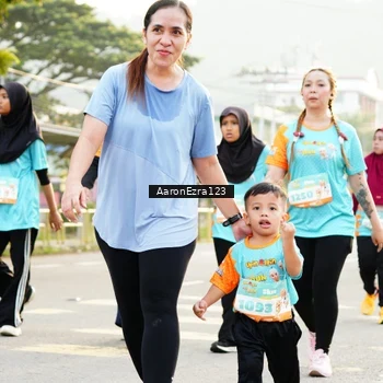 Runner Photo 8318503