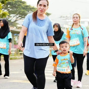 Runner Photo 8318504