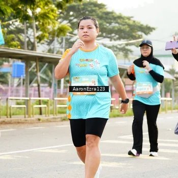 Runner Photo 8318535