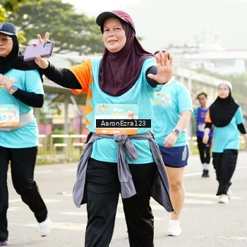 Runner Photo 8318538
