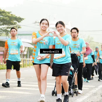 Runner Photo 8318593