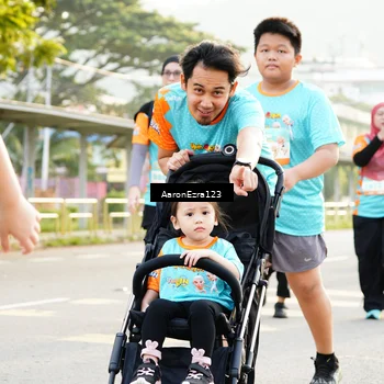 Runner Photo 8318598