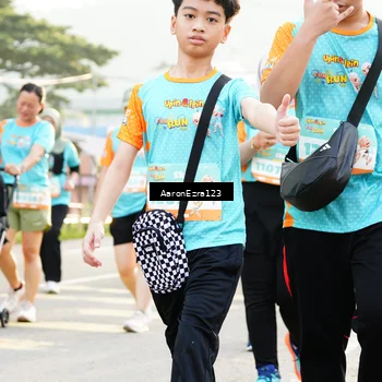 Runner Photo 8318618