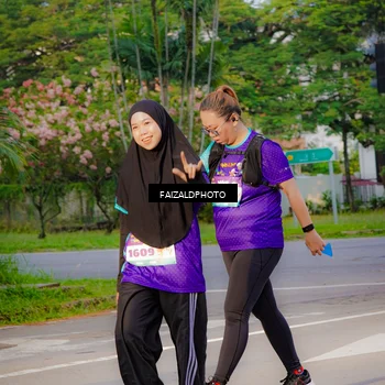 Runner Photo 8318671