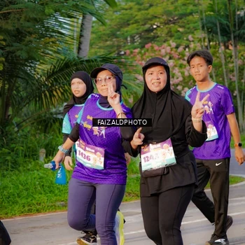 Runner Photo 8318715