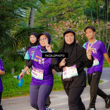 Runner Photo 8318735