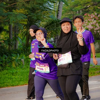 Runner Photo 8318876
