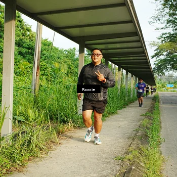 Runner Photo 8318911