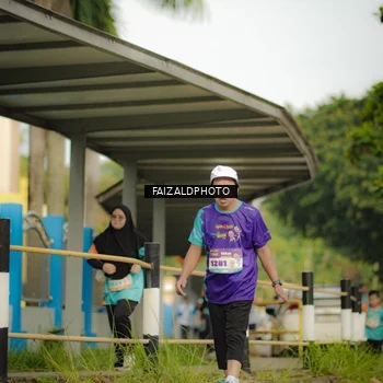 Runner Photo 8318956