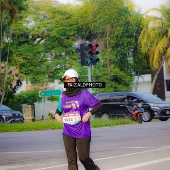Runner Photo 8318994