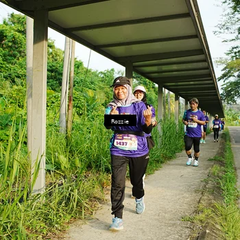 Runner Photo 8318998