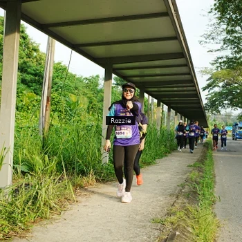 Runner Photo 8319000