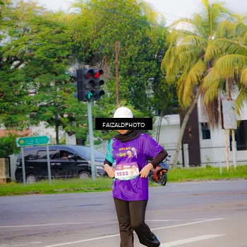 Runner Photo 8319021