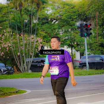 Runner Photo 8319033