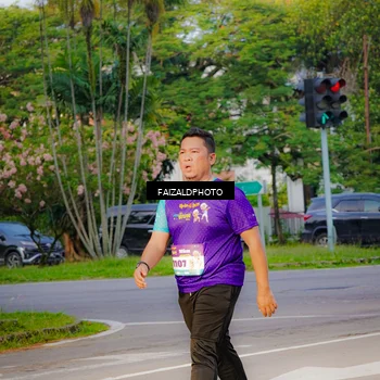 Runner Photo 8319034