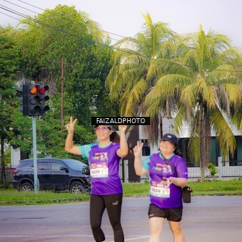 Runner Photo 8319128